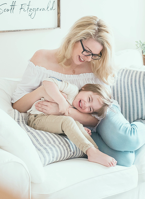 mom hugging child with life insurance coverage